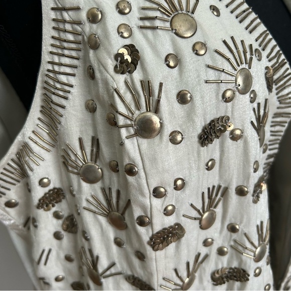 Chico’s Embroidered Beige and Brown Vest. Chico’s Size 2 (Large) - Picture 5 of 6